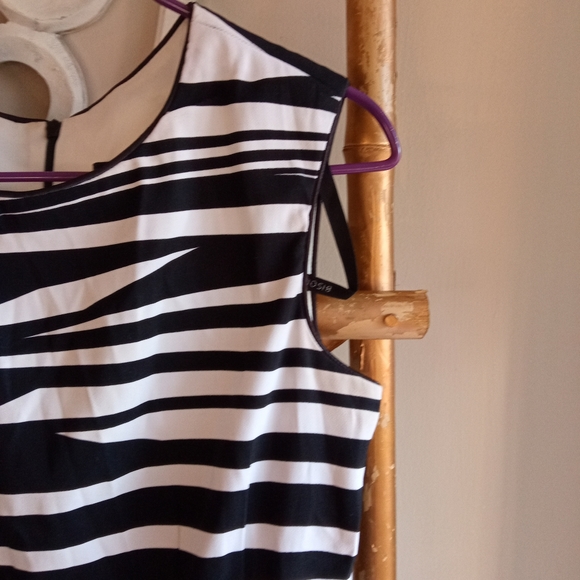 Bisou Bisou Paris Black and White Dress - Picture 8 of 17